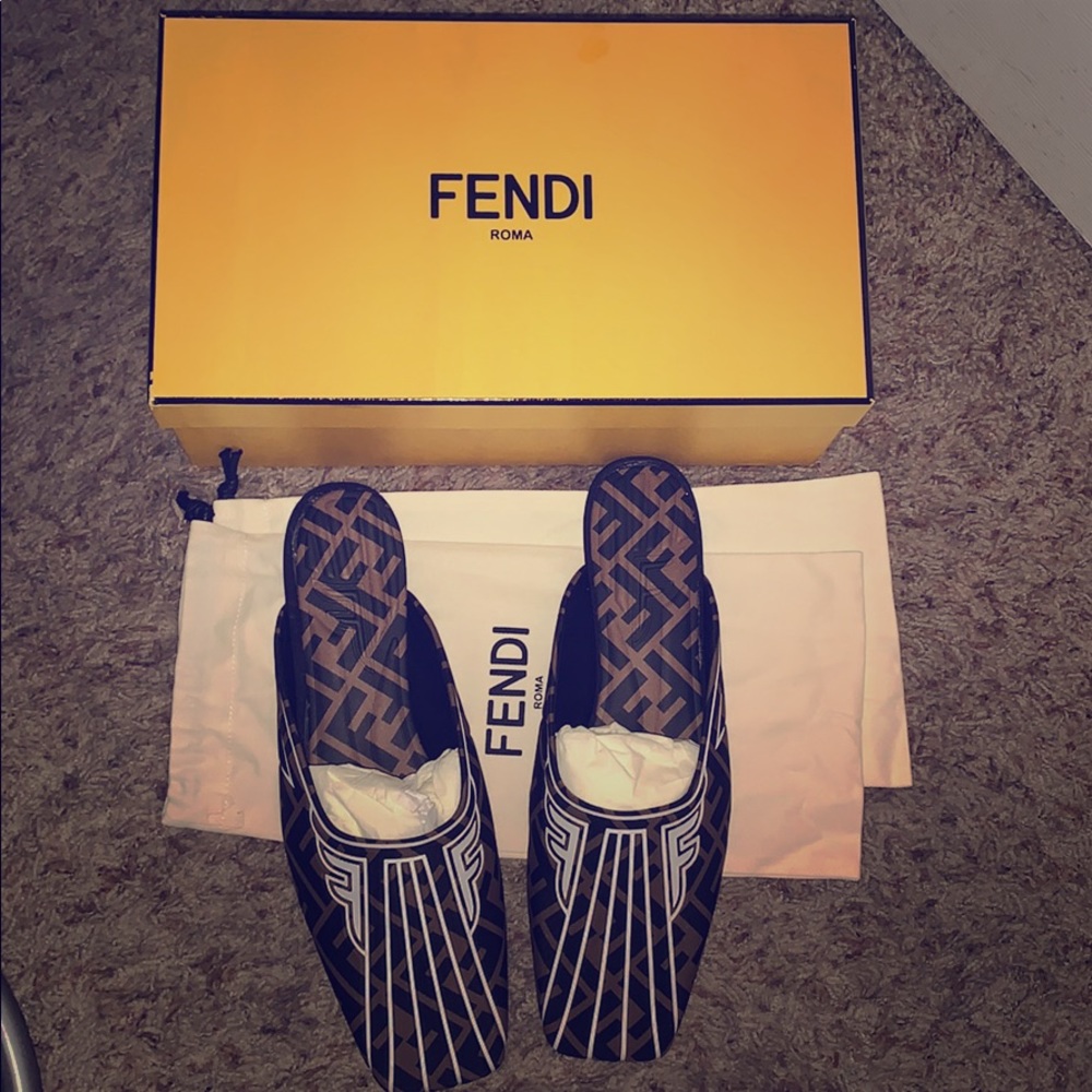 Fendi slides